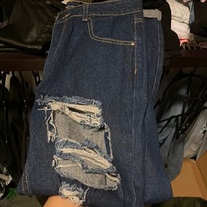 High waisted ripped jeans
